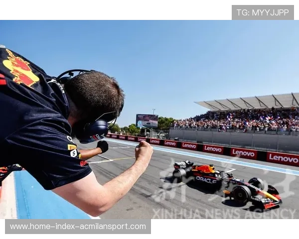 F1圣保罗大战打响维斯塔潘再冲卫冕勒克莱尔喜迎双喜誓夺冠军 F1圣保罗大战打响维斯塔潘再冲卫冕勒克莱尔喜迎双喜誓夺冠军