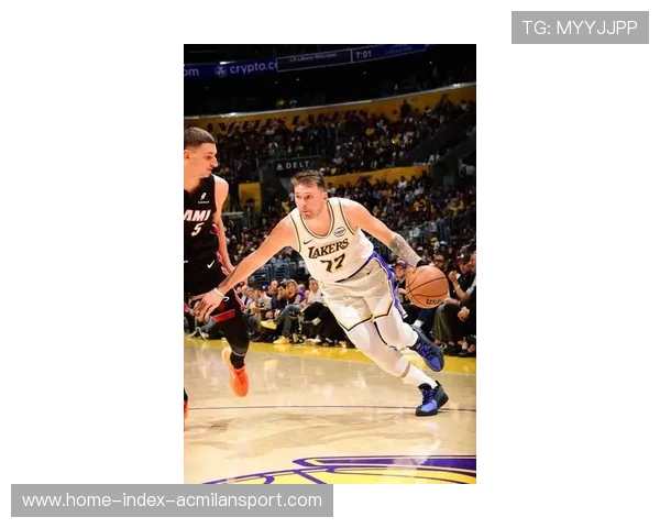 东契奇哈克斯砍分创纪录湖人新援表现抢眼西部第三易主