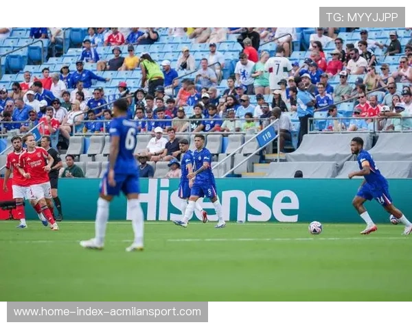 切尔西中路连传连破制造射门机会 切尔西中路连传连破制造射门机会